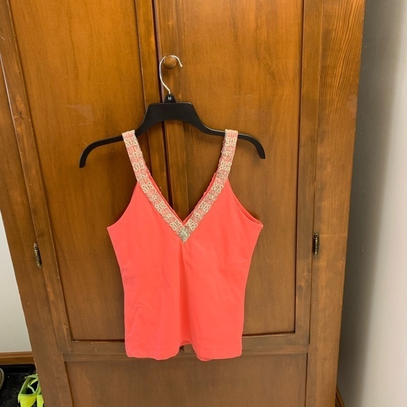 COPY - Boston Proper embroidered sequin tank top shelf bra 15-16 in pit Small - Picture 4 of 5